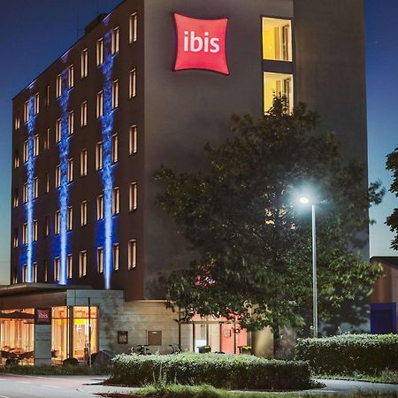 Ibis Hotel Friedrichshafen Airport Messe Exterior photo